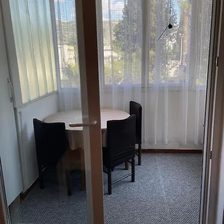 Stan Omladinska Apartment Mostar